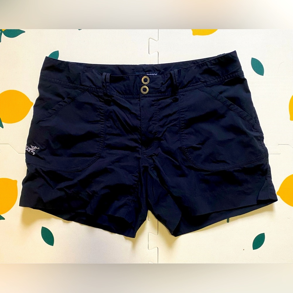 Arcteryx Shorts Size 8